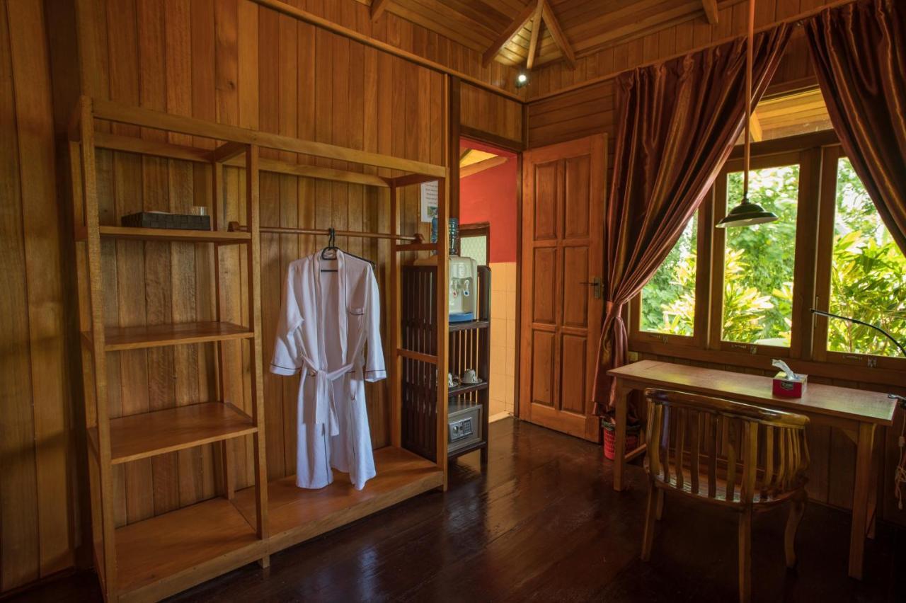 K2 Lembeh Dive Resort Bitung Eksteriør bilde